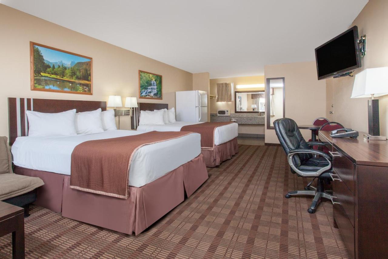 Econo Lodge Inn & Suites Medicine Hat Eksteriør bilde
