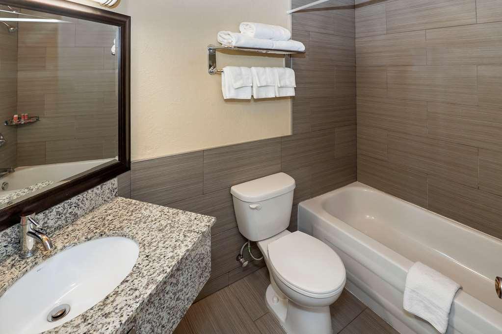 Econo Lodge Inn & Suites Medicine Hat Eksteriør bilde