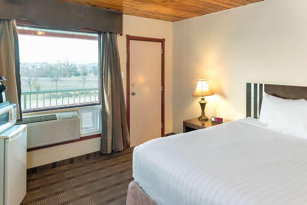 Econo Lodge Inn & Suites Medicine Hat Rom bilde