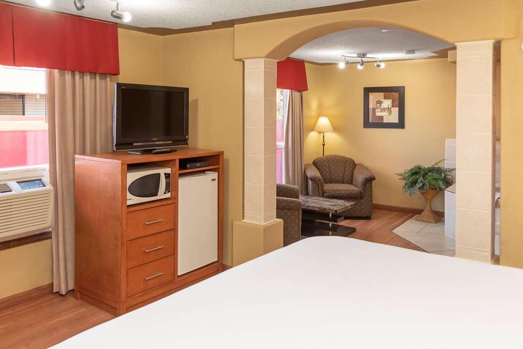 Econo Lodge Inn & Suites Medicine Hat Rom bilde